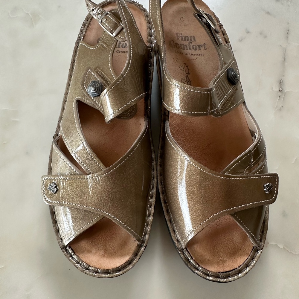 Finn Comfort Beige Leather Footbed